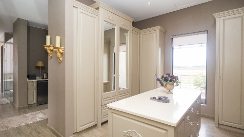 Property Detail