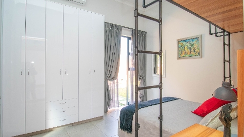 Property Detail