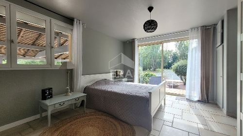 Property Detail